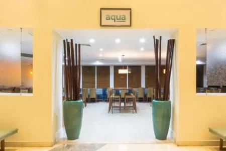 Best Western Plus Atlantic Beach Resort - 16