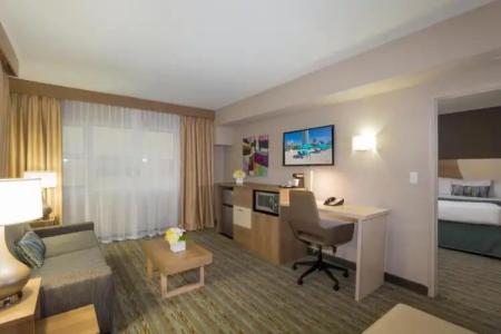 Best Western Plus Atlantic Beach Resort - 55