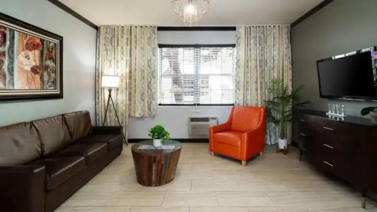 Tradewinds Apartment - 83