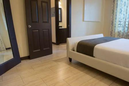 Tradewinds Apartment - 35