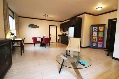 Tradewinds Apartment - 8