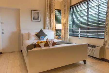 Tradewinds Apartment - 1