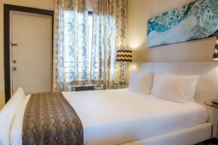 Tradewinds Apartment - 2