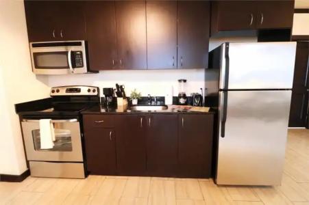 Tradewinds Apartment - 19