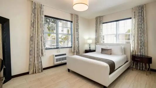 Tradewinds Apartment - 51