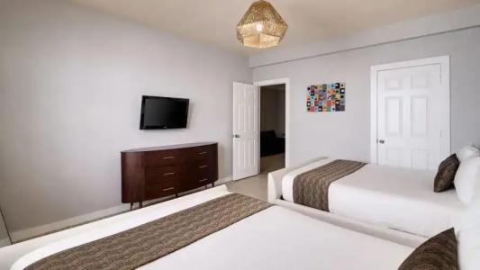 Tradewinds Apartment - 65