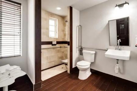 Tradewinds Apartment - 47