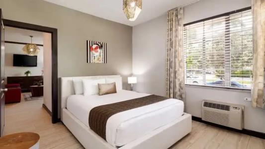 Tradewinds Apartment - 86