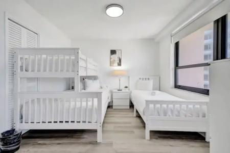 The Alexander Periwinkle - 800