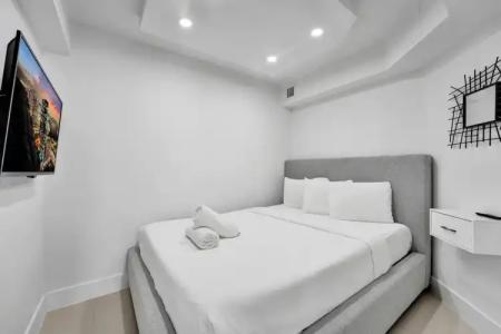 The Alexander Periwinkle - 569