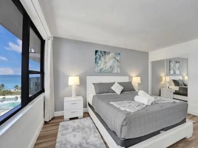 The Alexander Periwinkle - 261