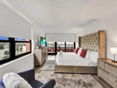 The Alexander Periwinkle - 250