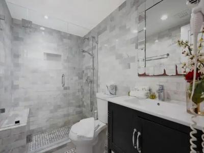 The Alexander Periwinkle - 555