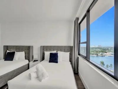 The Alexander Periwinkle - 252