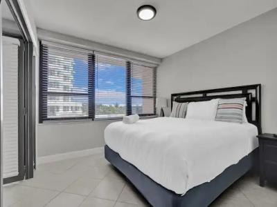 The Alexander Periwinkle - 365