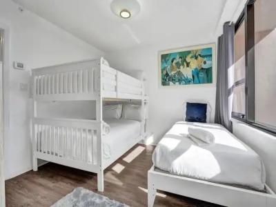 The Alexander Periwinkle - 439