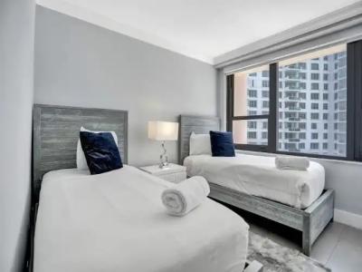 The Alexander Periwinkle - 104