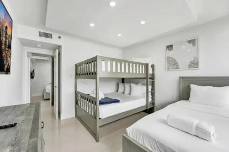 The Alexander Periwinkle - 567