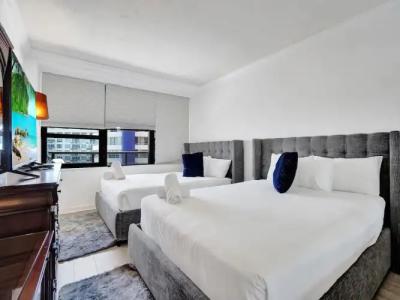 The Alexander Periwinkle - 303