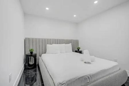 The Alexander Periwinkle - 573