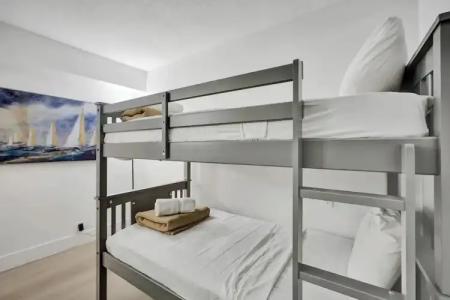 The Alexander Periwinkle - 703