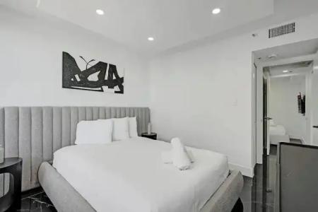 The Alexander Periwinkle - 575