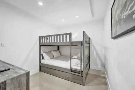 The Alexander Periwinkle - 240