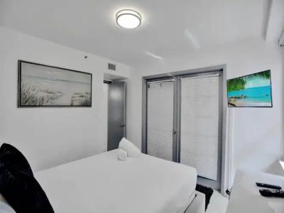 The Alexander Periwinkle - 203