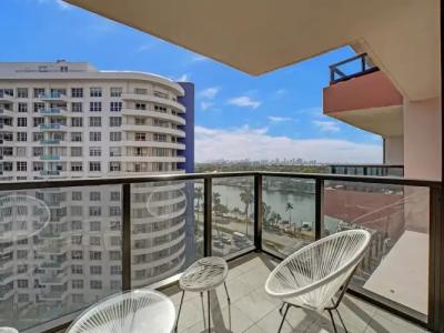 The Alexander Periwinkle - 105