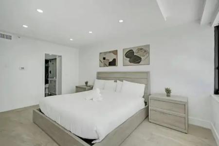 The Alexander Periwinkle - 584