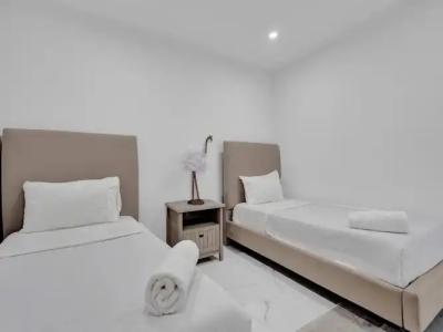 The Alexander Periwinkle - 358