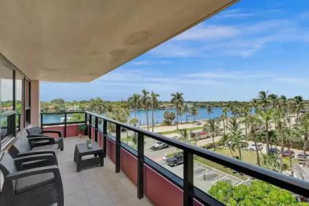 The Alexander Periwinkle - 762