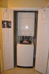 Cypress Pointe Grande Villas - 35