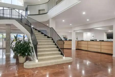 Cypress Pointe Grande Villas - 12