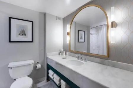 Castle, Autograph Collection - 30