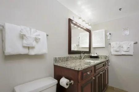 Parc Corniche Condominium Suite - 7