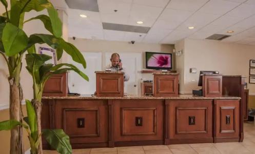 Parc Corniche Condominium Suite - 25