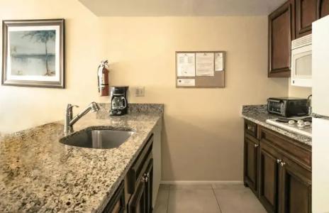 Parc Corniche Condominium Suite - 24