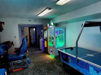 Monumental Movieland - 18