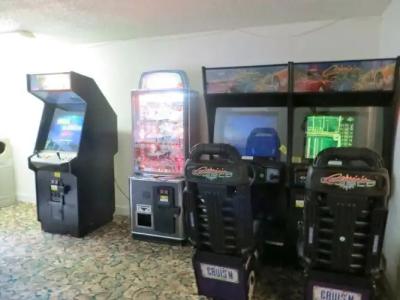 Monumental Movieland - 13