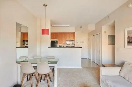 The Point & Suites Universal - 3