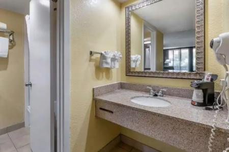 Clarion Inn Orlando International Drive - Icon Park - 23