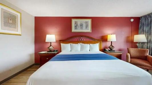 Days Inn by Wyndham Orlando Downtown - 14