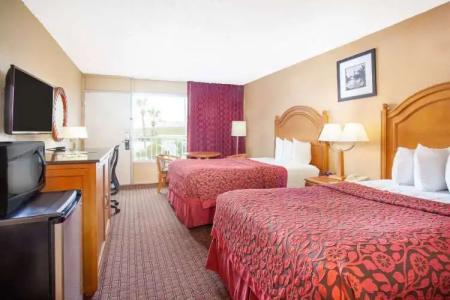 Days Inn by Wyndham Orlando Downtown - 2