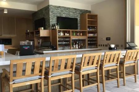 Hyatt Place Across from Universal Orlando Resort - 33