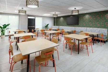 Hyatt Place Across from Universal Orlando Resort - 19