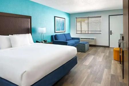 Coco Key & Water Park Resort - 55