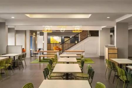 Spark by Hilton Orlando Universal Blvd - 19