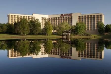 Marriott Orlando Airport Lakeside - 36