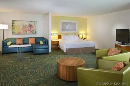 Fairfield Inn & Suites by Marriott Orlando Lake Buena Vista in The Marriott Village - 4